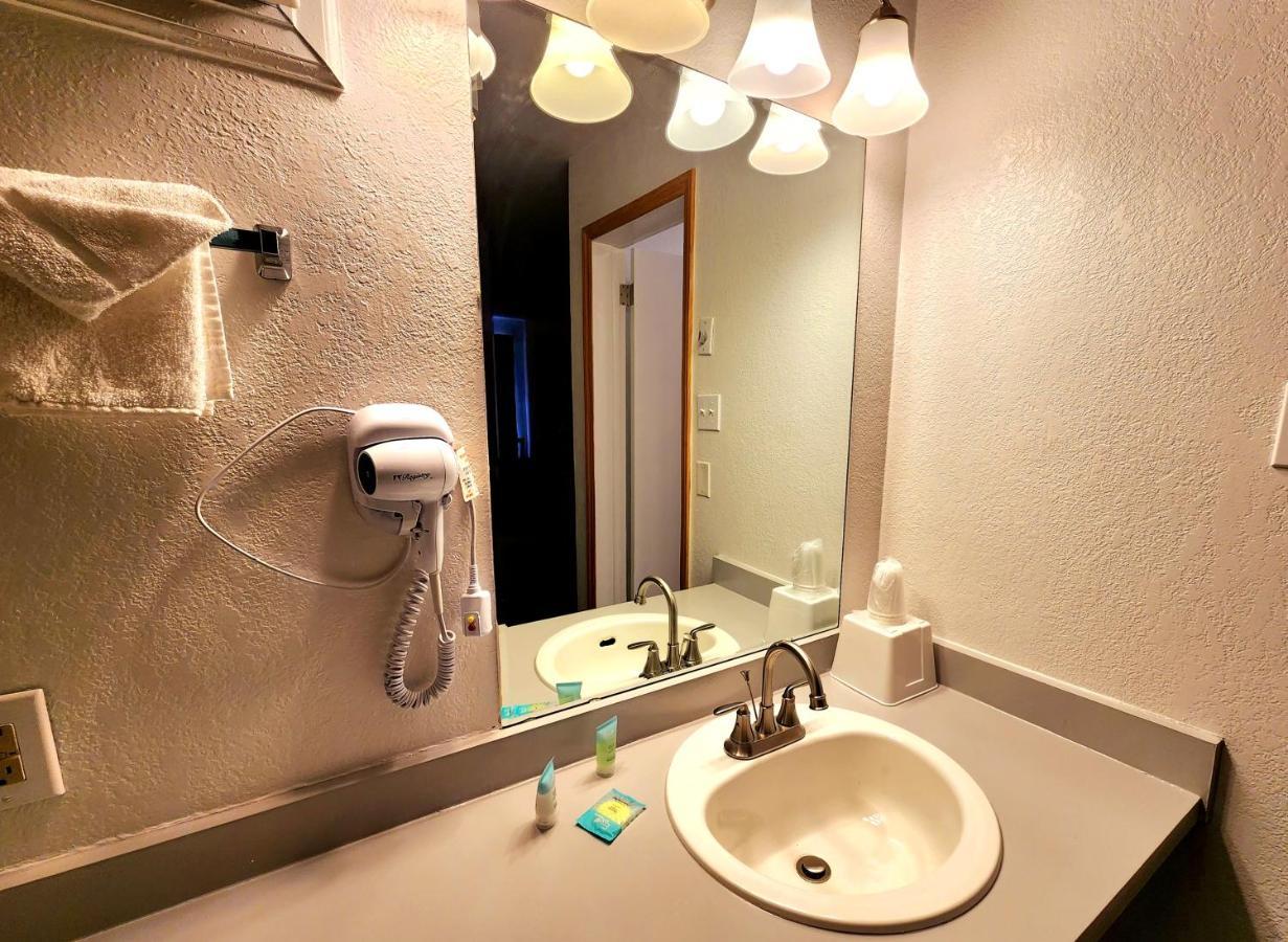 Silver Saddle Motel Manitou Springs Bagian luar foto