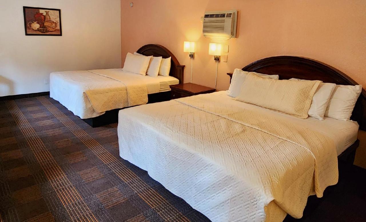 Silver Saddle Motel Manitou Springs Bagian luar foto