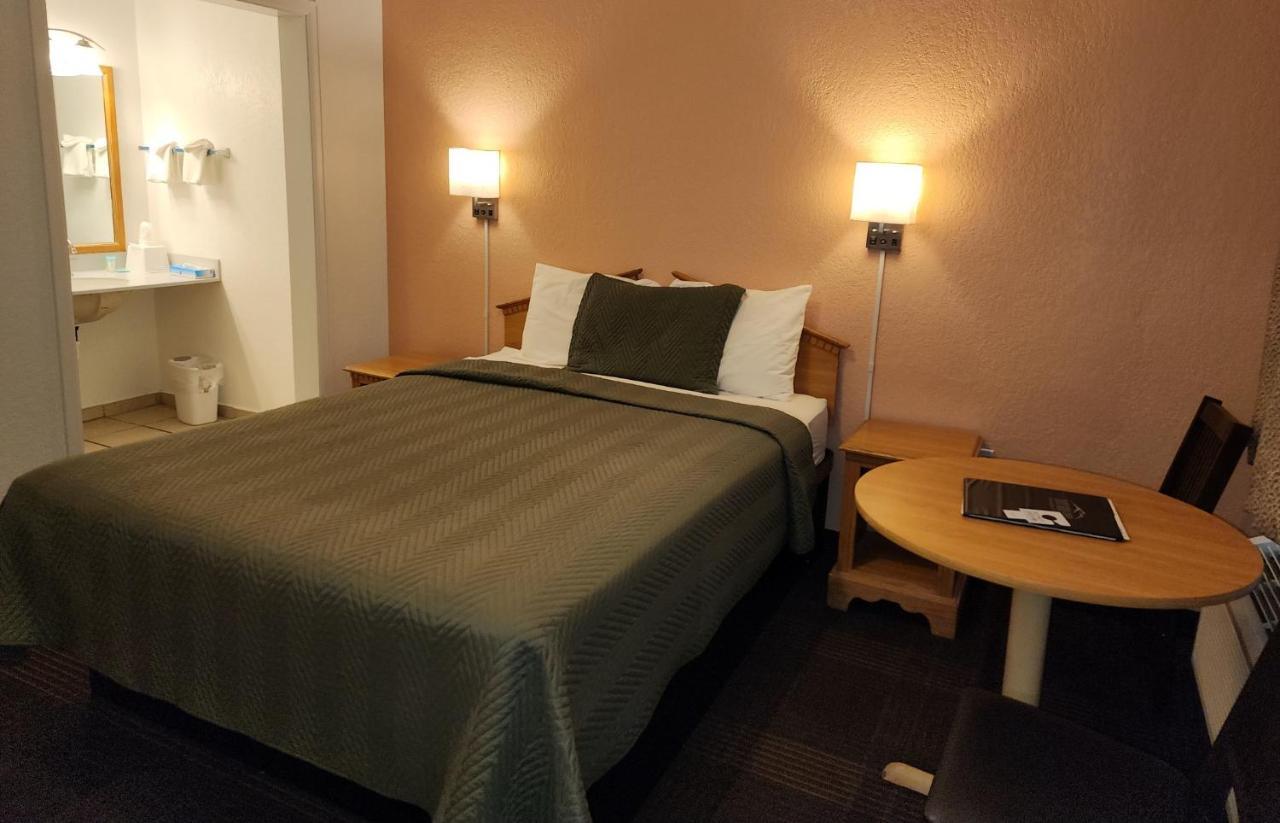 Silver Saddle Motel Manitou Springs Bagian luar foto