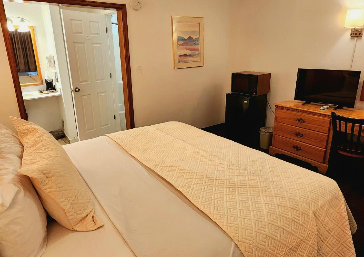 Silver Saddle Motel Manitou Springs Bagian luar foto